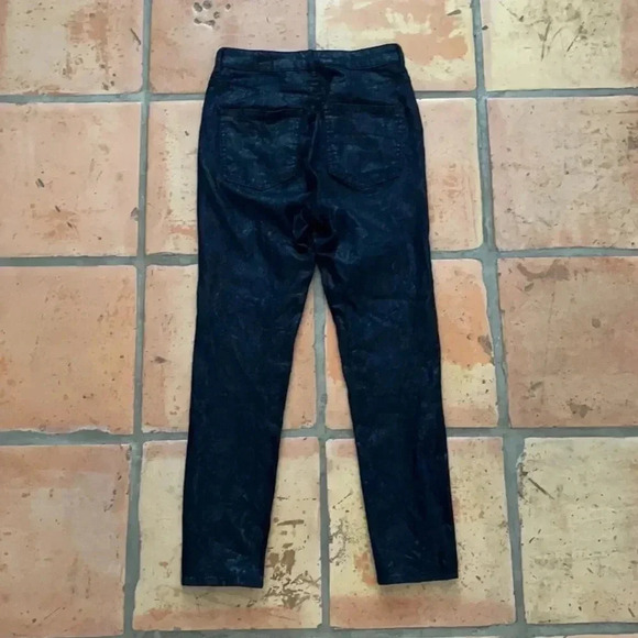 🔷 H&M High Rise Skinny Ankle Black & Blue Snakeskin Denim Jeans - Picture 7 of 8